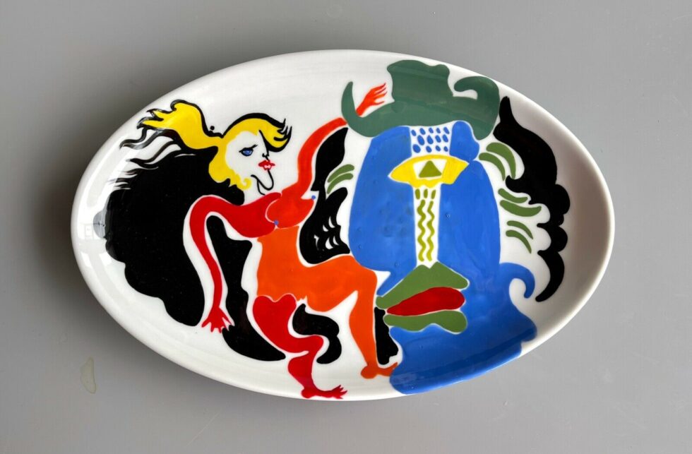 Hand-painted-porcelain-plate-original-modern-style-illustration-23-cm-wall-decor-275264269237